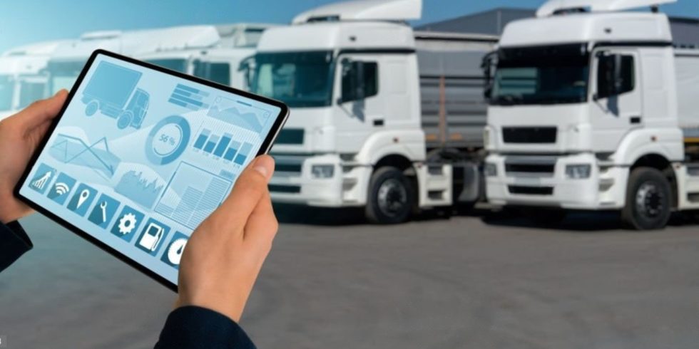 A freight broker tracking with tracking software