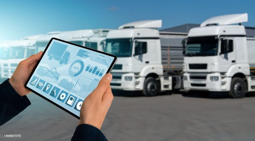 A freight broker tracking with tracking software